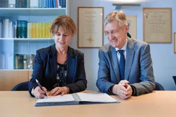 Le FNRS a signé au CERN un accord officialisant la poursuite de la participation de la Belgique à SCOAP3 jusqu’en 2022