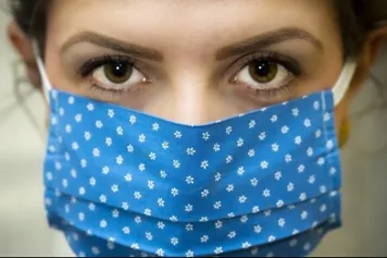 LIVRE | "Masquer le monde"